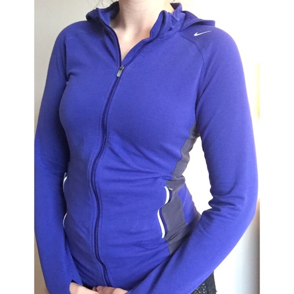 Nike Tops - Nike Zipper Sweater